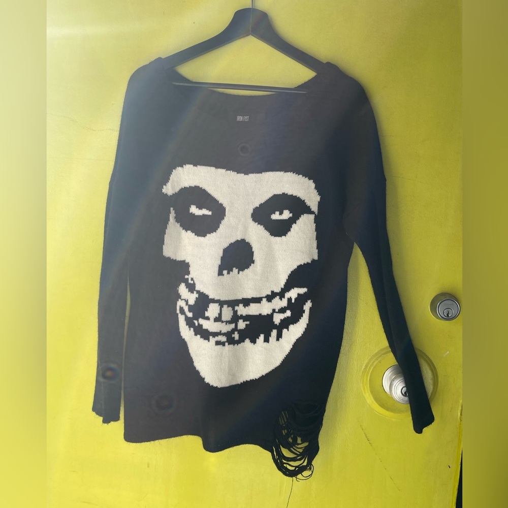 Misfits distressed sweater